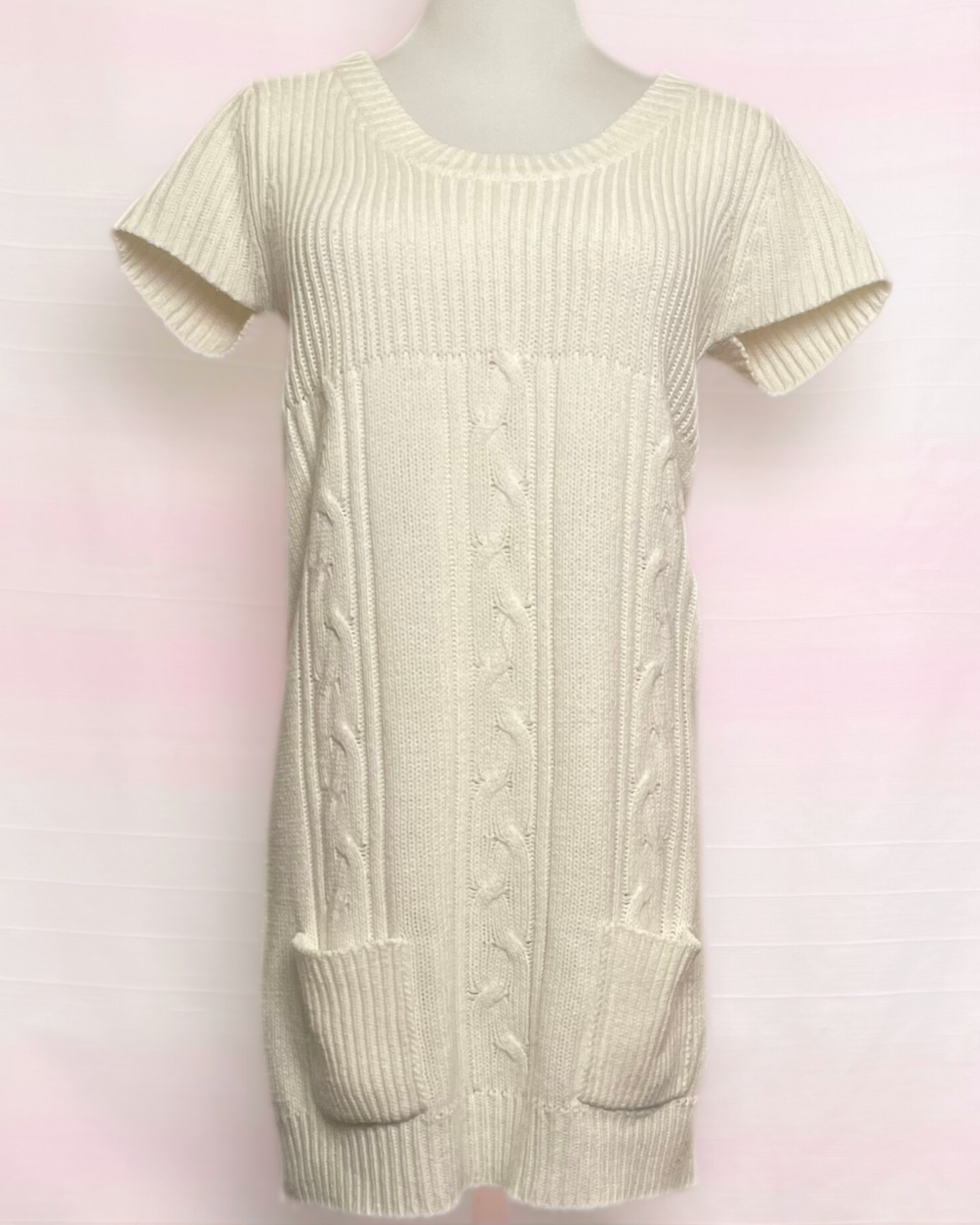 The Knitted Shortsleeve Dress